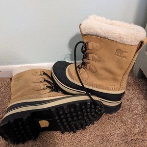 Women's Sorel Caribou Boots Size 9, Buff